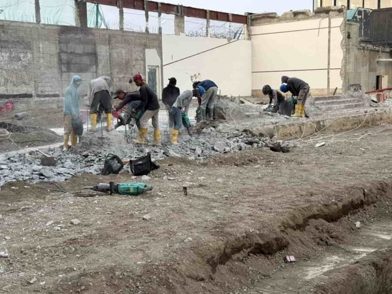 progres pengerjaan pembongkaran gedung.jpg (6)
